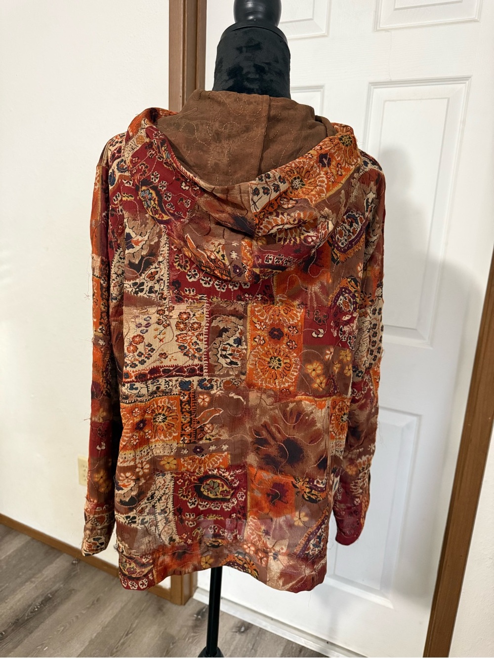 Chico’s Design Size 3 Silk Hooded Patchwork Boho Jacket Wearable Art M/L - Picture 4 of 10